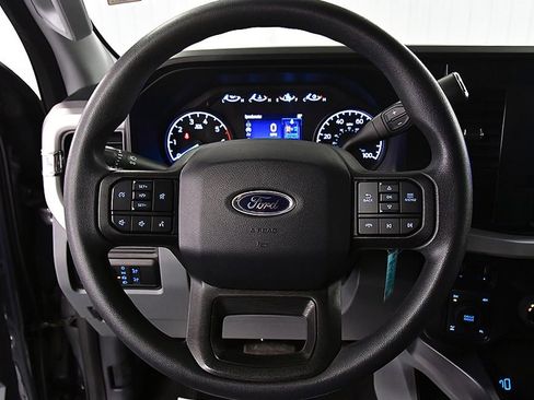 Used 2024 Ford F250 XLT w/ FX4 Off-Road Package image 19