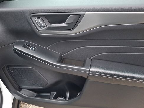 Used 2025 Ford Escape Active image 10