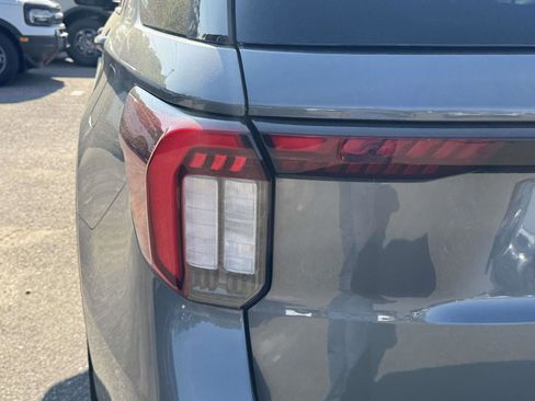 New 2026 Ford Explorer ST-Line AWD/4WD image 12