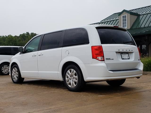 Used 2018 Dodge Grand Caravan SE w/ UConnect Hands-Free Group FWD image 3