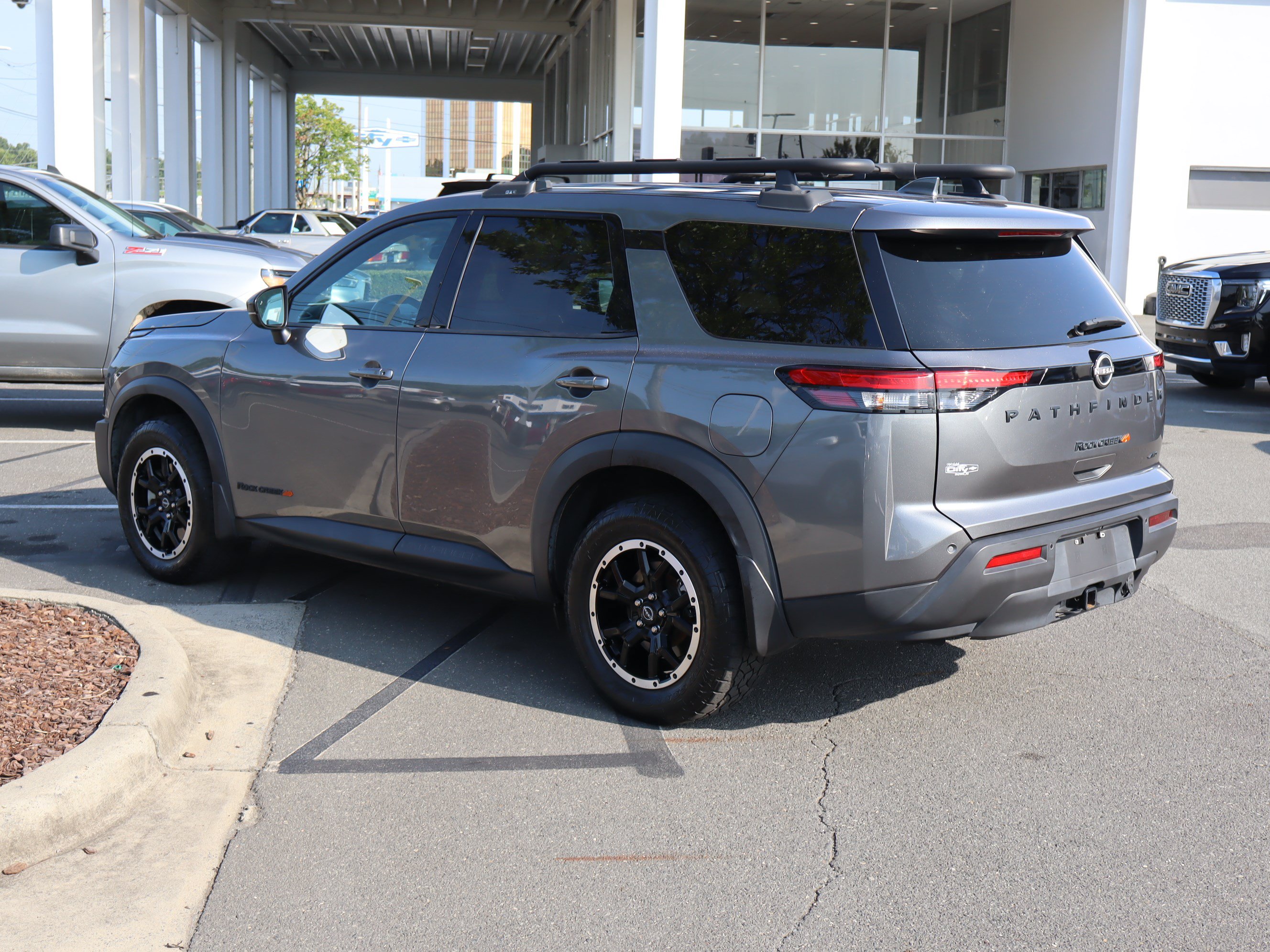 Used 2023 Nissan Pathfinder Rock Creek AWD/4WD image 8