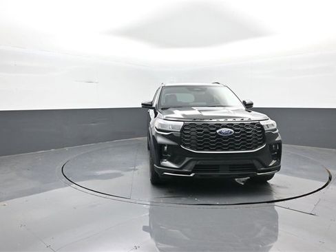 New 2026 Ford Explorer ST-Line w/ ST-Line Street Pack image 2