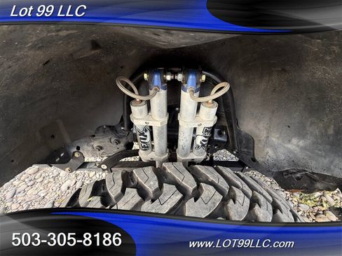 Used 2009 GMC Sierra 2500 SLT w/ Entertainment Package AWD/4WD image 23