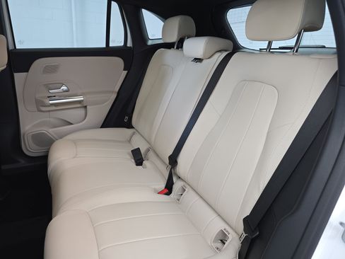 New 2026 Mercedes-Benz GLA 250 image 14