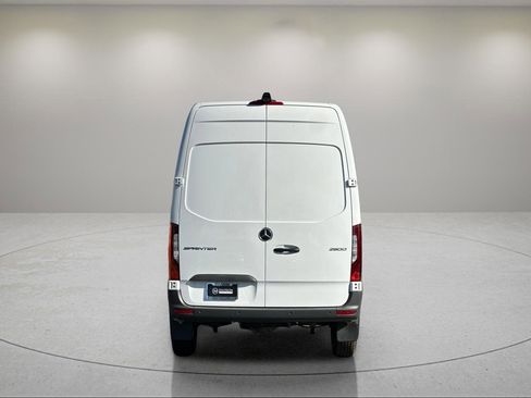 Used 2024 Mercedes-Benz Sprinter 144 Cargo image 5