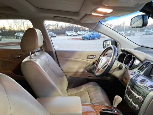 Used 2011 Nissan Murano LE w/ Navigation Pkg image 5