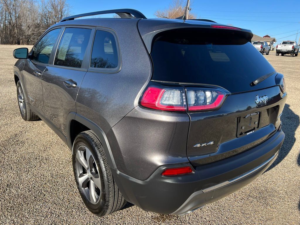 Used 2022 Jeep Cherokee Limited w/ Mopar Interior Package AWD/4WD image 3