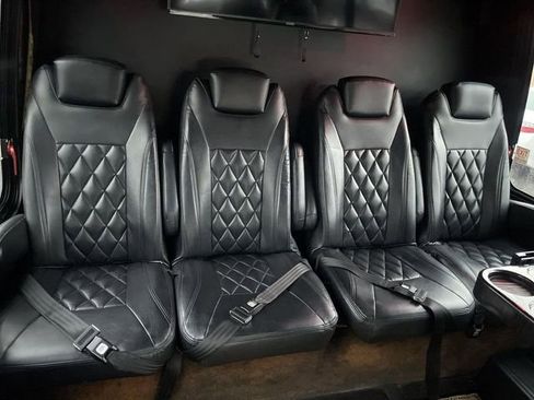 Used 2014 Ford E-350 and Econoline 350 Super Duty image 24