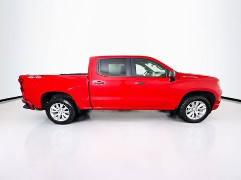 Used 2023 Chevrolet Silverado 1500 Custom image 4