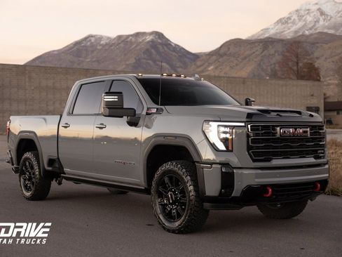 Used 2025 GMC Sierra 3500 AT4 w/ AT4 Premium Plus Package image 1