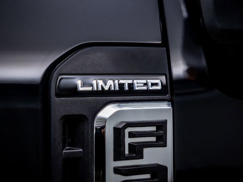 Used 2024 Ford F250 Limited w/ FX4 Off-Road Package AWD/4WD image 21