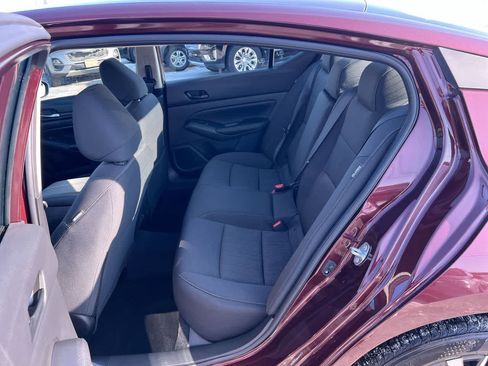 Used 2025 Nissan Altima 2.5 SV AWD/4WD image 23