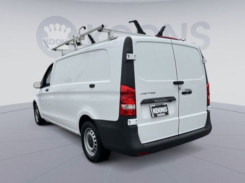 Used 2023 Mercedes-Benz Metris Cargo image 4