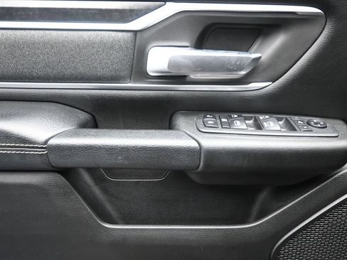 Used 2020 RAM 1500 Big Horn AWD/4WD image 18