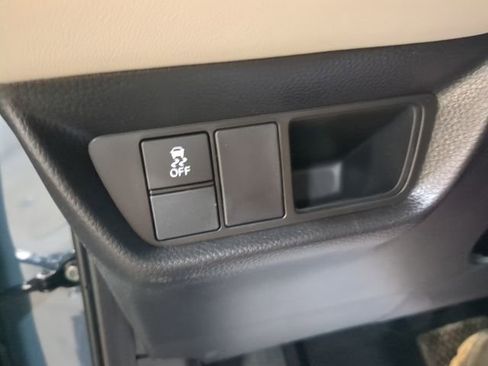 New 2025 Honda HR-V LX image 37