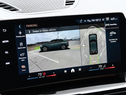 Certified 2025 BMW X2 xDrive28i image 29