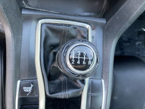 Used 2020 Honda Civic Sport image 12