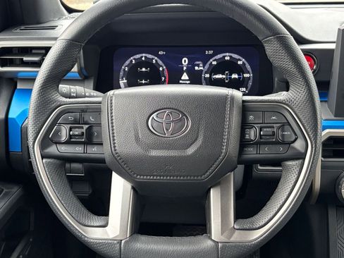 Used 2025 Toyota Tacoma SR image 25