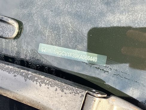 Used 2019 Honda Accord Sport image 36