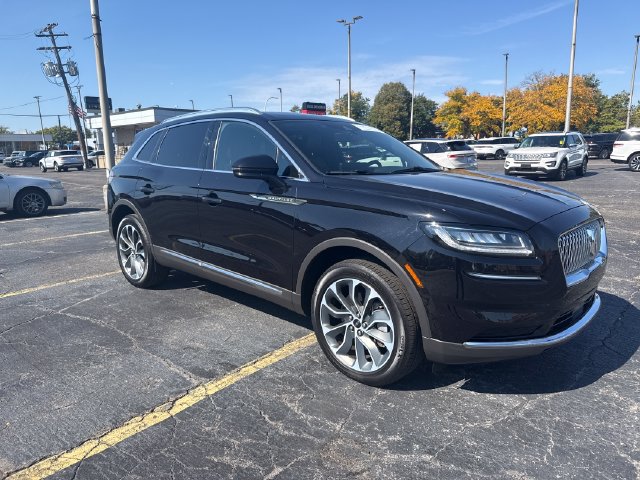 Used 2023 Lincoln Nautilus Reserve AWD/4WD image 10