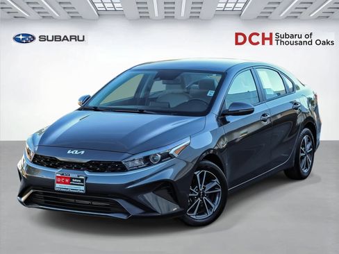 Used 2023 Kia Forte LXS w/ LXS Technology Package FWD image 1