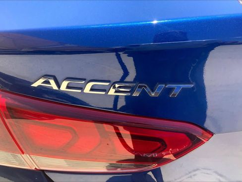 Used 2022 Hyundai Accent SE FWD image 10