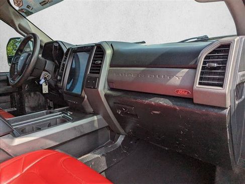 Used 2018 Ford F250 XL w/ STX Appearance Package AWD/4WD image 25