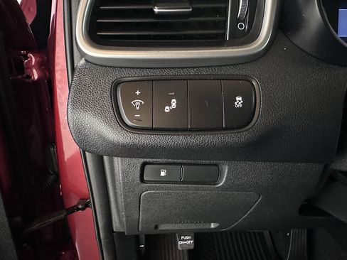 Used 2019 Kia Sorento LX image 43