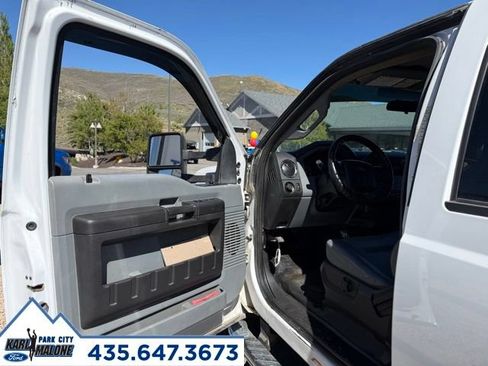 Used 2016 Ford F550 4x4 Crew Cab Super Duty w/ Power Equipment Group image 11
