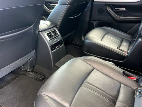 Certified 2025 MAZDA CX-90 3.3 Turbo w/ Preferred Package AWD/4WD image 14
