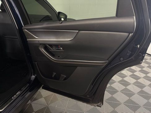 Used 2024 MAZDA CX-90 Plug-In Hybrid w/ Premium Pkg image 32