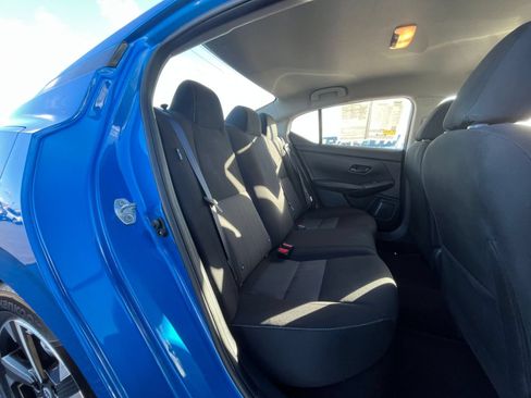 Used 2025 Nissan Sentra SV FWD image 38