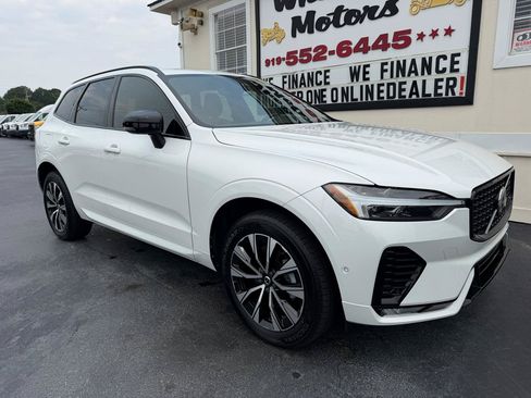 Used 2023 Volvo XC60 B5 Plus AWD/4WD image 2