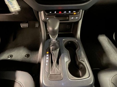 Used 2022 Chevrolet Colorado Z71 image 30