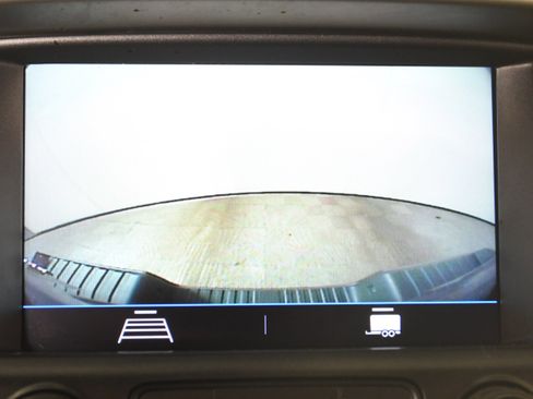 Used 2021 Chevrolet Colorado LT w/ LT Convenience Package image 18