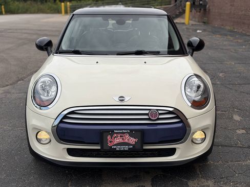 Used 2015 MINI Cooper 2-Door Hardtop FWD image 2