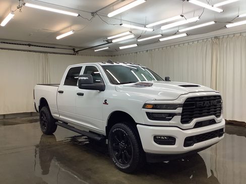 New 2026 RAM 2500 Tradesman AWD/4WD image 3