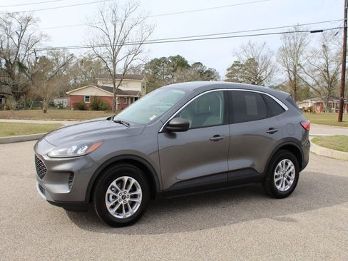 Used 2022 Ford Escape SE w/ Convenience Package image 2