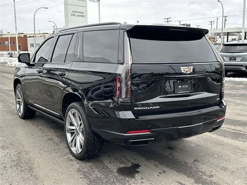 Certified 2025 Cadillac Escalade Sport Platinum w/ LPO, Floor Liner Package image 7