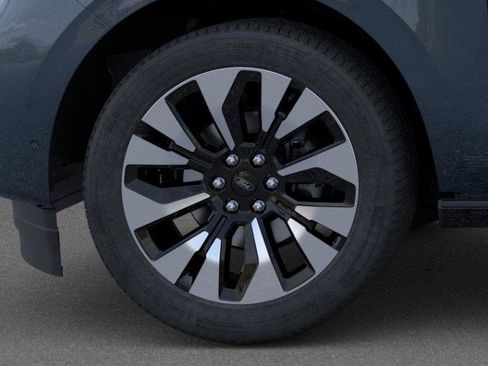 New 2026 Ford Expedition Max Platinum image 19