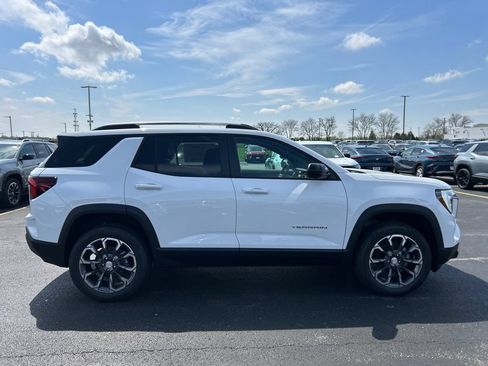 New 2026 GMC Terrain Elevation w/ Elevation Premium Package AWD/4WD image 10