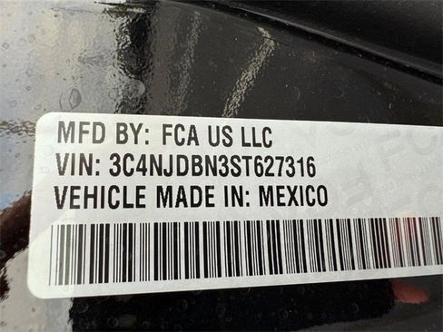 New 2025 Jeep Compass Latitude w/ Sun & Sound Group image 33