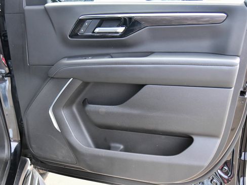 Used 2025 Chevrolet Tahoe LT AWD/4WD image 57