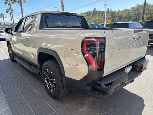 Used 2026 GMC Sierra EV Elevation AWD/4WD image 7