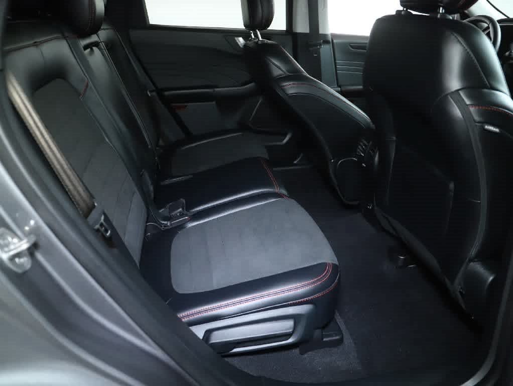 Used 2021 Ford Escape SEL w/ SEL Stealth AWD Package image 32