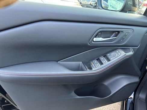 New 2026 Nissan Rogue SV w/ Rock Creek Premium Package AWD/4WD image 9