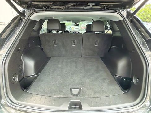 Used 2022 Chevrolet Blazer LT image 25