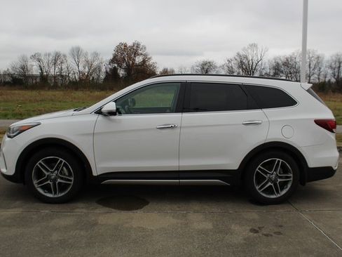 Used 2018 Hyundai Santa Fe Limited w/ Cargo Package image 2