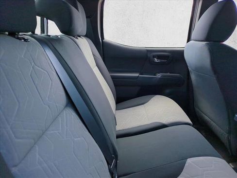 Certified 2022 Toyota Tacoma TRD Sport image 18