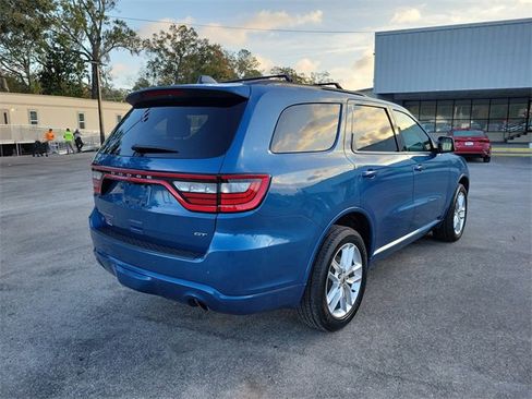 Used 2024 Dodge Durango GT image 2